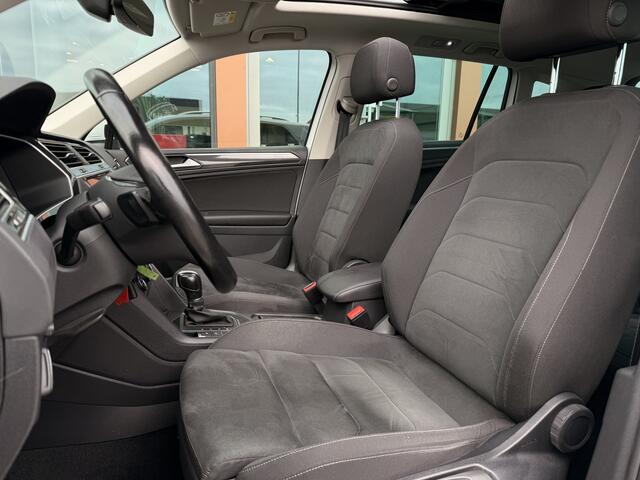 Volkswagen TIGUAN 2.0 TSI 4Motion R-LINE 220PK | ACC | Pano | Stoelmassage | 20 inch | Stoel/Stuurverwarming | Achteruitrijcamera | Apple Carplay |