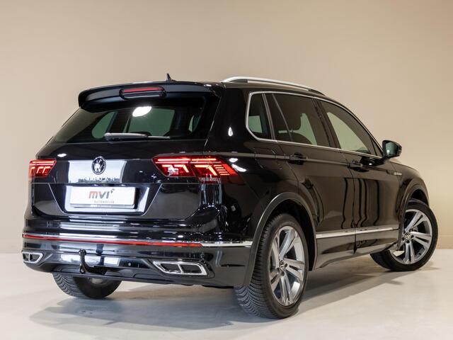 Volkswagen TIGUAN 1.5 TSI 2x R-Line Business+ / 150pk / Trekhaak / NAP / Rondomzicht camera / Keyless /
