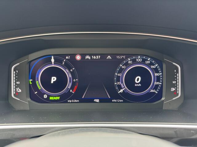 Volkswagen TIGUAN 1.4TSI eHybrid 245PK R-Line 360Camera Virtual IQ.Light HUD ACC Trekhaak