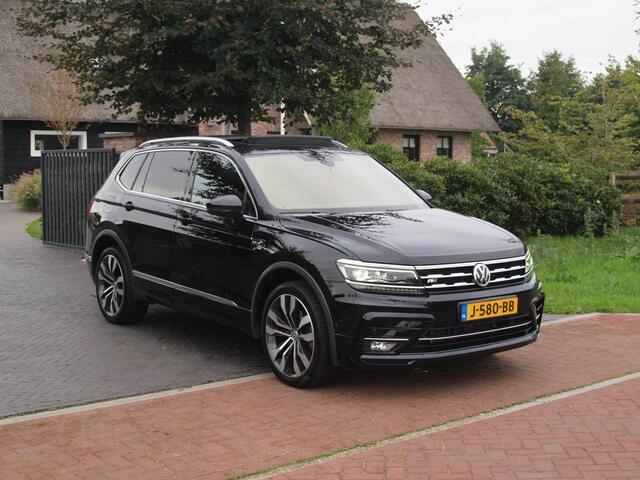 Volkswagen TIGUAN Allspace 1.5 TSI Highline Business R 7p. | Panoramadak | Trekhaak | Camera | Sfeerverlichting | Apple Carplay | NL-Auto |