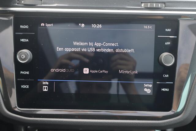 Volkswagen TIGUAN 1.5 TSI Comfortline Business - NL Auto!! Stoelmassage+verw I Pano I Adap Cruise