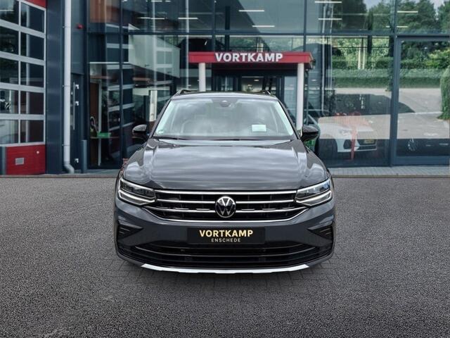 Volkswagen TIGUAN 1.5 TSI DSG Urban SPORT TREKHAAK/E-KLEP/PDC/ACC/HUD/STOEL+STUURVERW