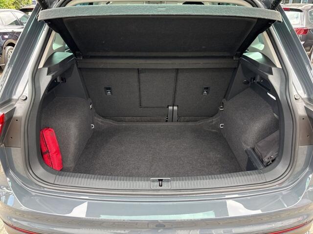 Volkswagen TIGUAN 1.5 TSI DSG Urban SPORT TREKHAAK/E-KLEP/PDC/ACC/HUD/STOEL+STUURVERW