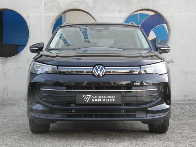Volkswagen TIGUAN 1.5 eHybrid Life Edition | TREKHAAK | APPLE CARPLAY | NAVIGATIE |