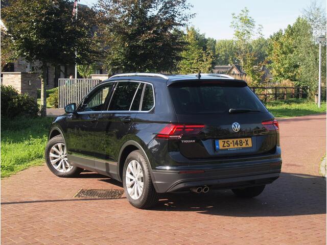 Volkswagen TIGUAN 1.5 TSI Comfortline Business | Apple Carplay | ACC | Parkeesensoren | DAB | NL-Auto |