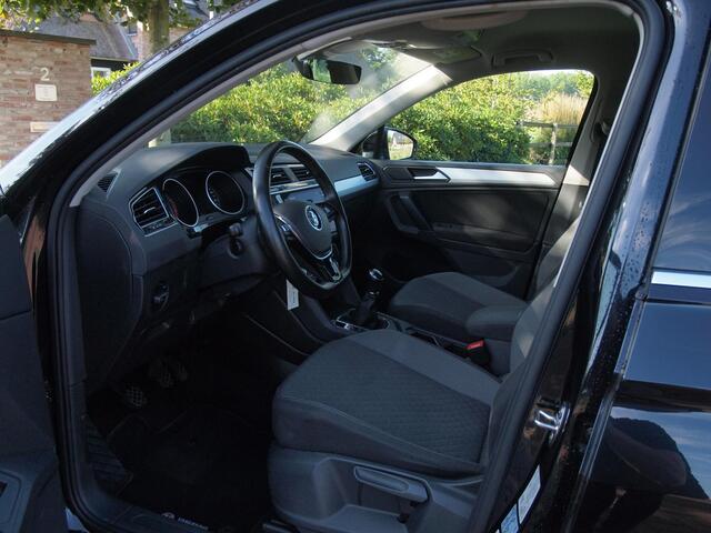 Volkswagen TIGUAN 1.5 TSI Comfortline Business | Apple Carplay | ACC | Parkeesensoren | DAB | NL-Auto |