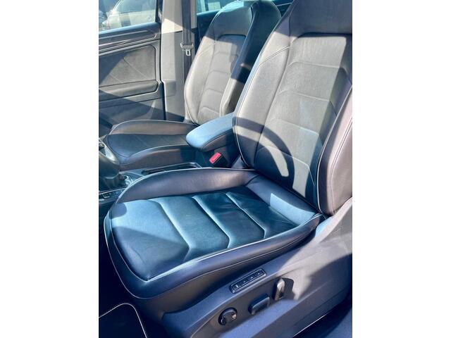 Volkswagen TIGUAN 1.5 TSI ACT R-Line 150pk | Leer | elektr. Klep | Navi |