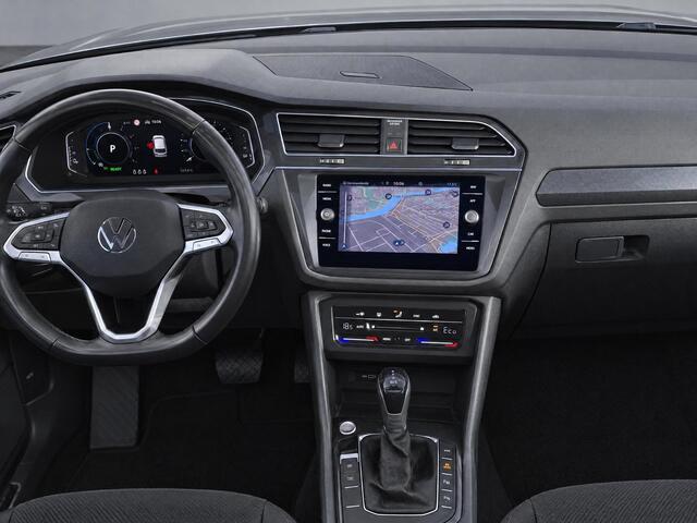 Volkswagen TIGUAN 1.4TSIeHybrid 180kW/245PK Elegance · Panoramadak · Camera + Parkeersensoren · Navigatie · Apple/Android Car Play ·