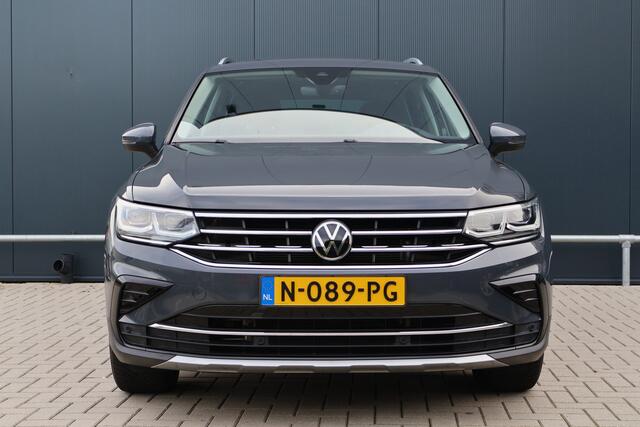 Volkswagen TIGUAN 1.5 TSI Elegance 150pk Automaat | Panoramadak | Head-Up | IQ Light | Stoelverwarming V+A | Active Info Display | 18 Inch