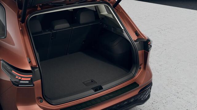 Volkswagen TIGUAN Edition 20 | 30,5 cm display met 2D en 3D weergave | Automatische afstandsregeling (Adaptive Cruise Control) | Diefstalalarm