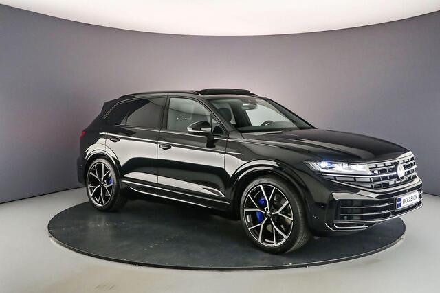 Volkswagen TOUAREG R 3.0 TSI eHybrid 462pk Tiptronic Trekhaak, Panoramadak, Head up display, Luchtvering, Elektrische achterklep, Lederen bekleding, Achteruitrijcamera, LED matrix koplampen