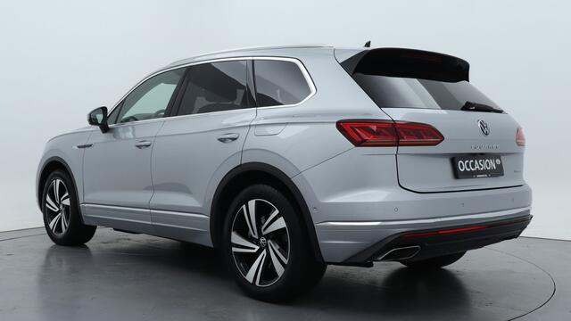 Volkswagen TOUAREG 3.0 TSi 381pk eHybrid 4MOTION PHEV / Nachtzicht Luchtvering Leder Panoramadak