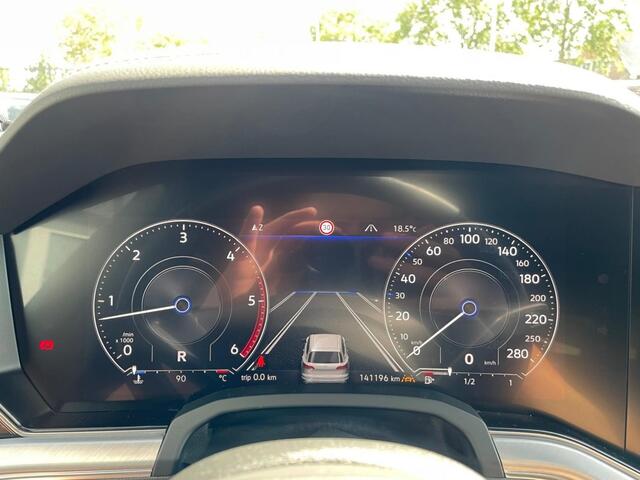 Volkswagen TOUAREG 3.0 TDI R-LINE