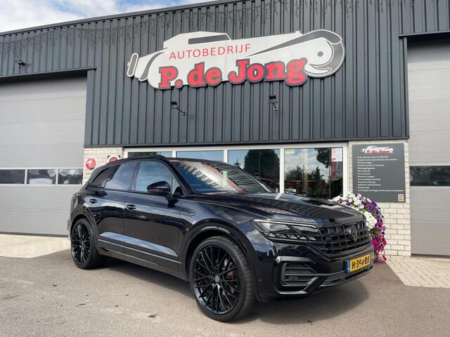 Volkswagen TOUAREG 3.0 TDI R-LINE