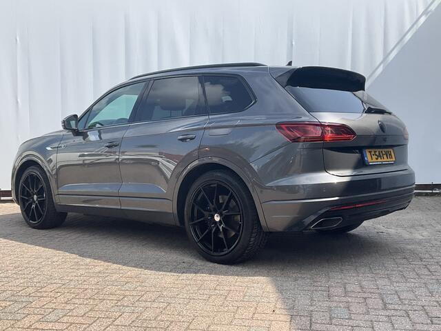 Volkswagen TOUAREG 3.0 TSI 4MOTION R 462PK PHEV Pano Elek.Trekhaak [3500KG] Luchtvering Matrix Memory VOL!