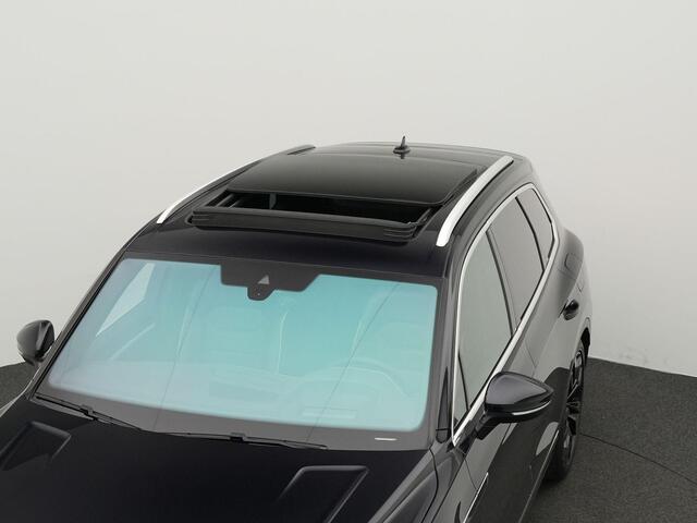 Volkswagen TOUAREG 3.0 TSi eHybrid 340 pk Tiptronic 4MOTION Elegance | Panoramdak | Trekhaak | Leder 'Savona' | Comfortstoelen incl. stoelventilatie/massage | Servosluiting portieren | Head-up display