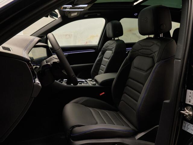 Volkswagen TOUAREG R V6 eHybrid 4Motion, pano, tr.haak, Dynaudio, 22'', luchtv., matrix-LED, memory, HUD, keyless, ACC, privacy