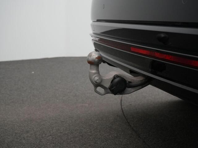 Volkswagen TOUAREG R 3.0 TSi 462 pk eHybrid 4MOTION | EXCL. BTW / Grijs kenteken | Panoramadak | Trekhaak | Leder | Luchtvering