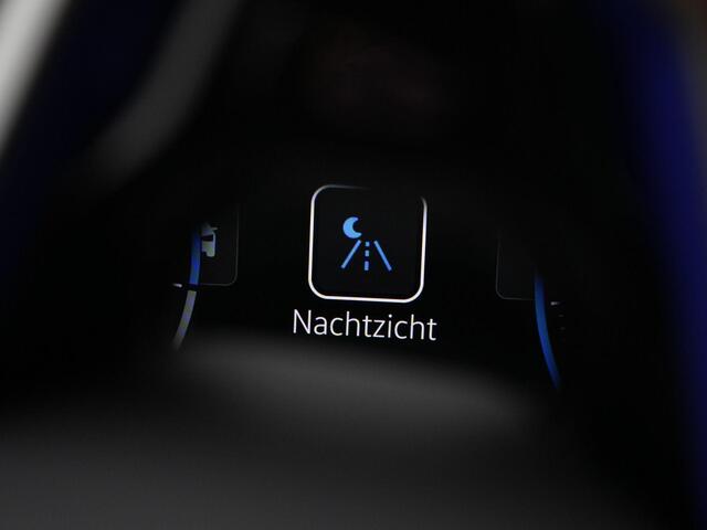 Volkswagen TOUAREG 3.0 TSi 462 pk Tiptronic eHybrid 4MOTION R | Panoramadak | Nachtzicht | Trekhaak | Stoelventilatie | DYNAUDIO | Bekleding Leder Puglia | 22 inch