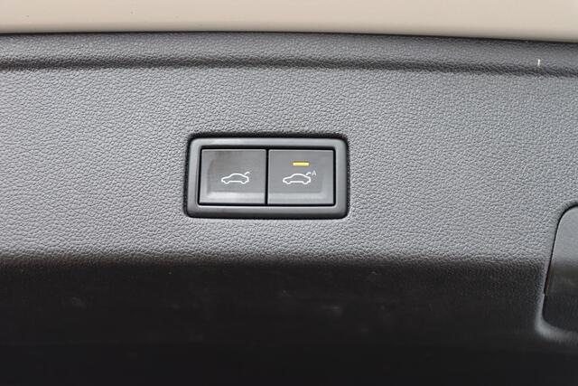 Volkswagen TOUAREG 3.0 TSI eHybrid 4Motion Atmosphere 380pk Tiptronic