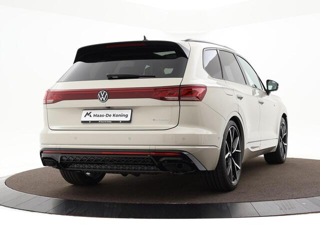 Volkswagen TOUAREG R Edition 3.0 eHybrid 462 pk 8 versn. · Comfort pakket · Nachtzichtassistent (night vision) · Opberg pakket · Trekhaak inclusief aanhangermanoeuvreerhulp 'trailer assist'