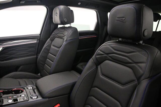 Volkswagen TOUAREG R Edition 3.0 TSI eHybrid 462pk Tiptronic Trekhaak, Lederen bekleding, DYN audio, Head up display, Luchtvering, Adaptive cruise control, 360 camera