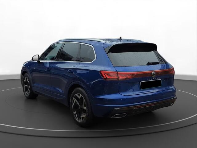 Volkswagen TOUAREG 3.0 TDI R-Line Grijs Kenteken ACC Stoelkoeling Luchtvering Trekhaak Head-Up