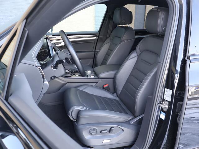 Volkswagen TOUAREG 3.0 V6 TDI R-Line 4Motion | Massage | Luchtvering | HUD | Matrix | ACC | Achterasbesturing |