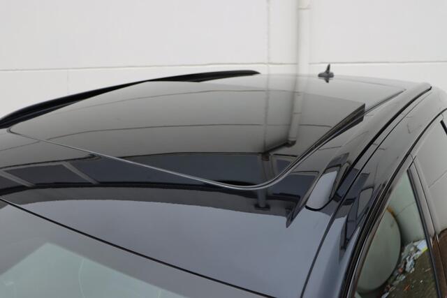 Volkswagen TOUAREG 3.0 TSI eHybrid Elegance 380pk Tiptronic | Luchtvering