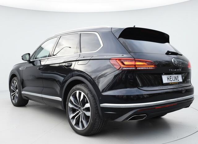 Volkswagen TOUAREG 3.0 TSi eHybrid ELEGANCE 4MOTION HEAD-UP/LUCHTVERING/PANORAMADAK