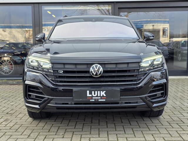 Volkswagen TOUAREG 3.0 TSi 4MOTION R + PANO DAK + LED + TREKHAAK + LUCHTVERING