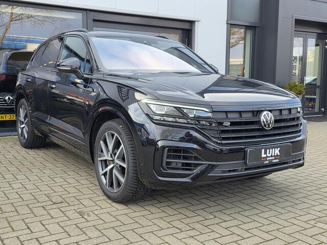 Volkswagen TOUAREG 3.0 TSi 4MOTION R + PANO DAK + LED + TREKHAAK + LUCHTVERING