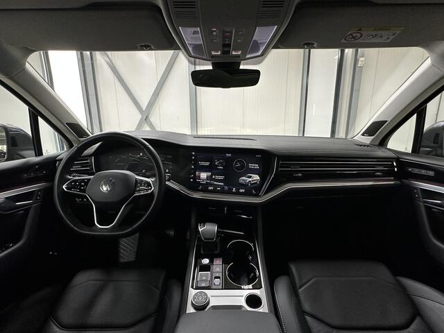 Volkswagen TOUAREG 3.0 TSi eHybrid 4MOTION Elegance | Pano | Head-up | premium audio | Plug in hybride |