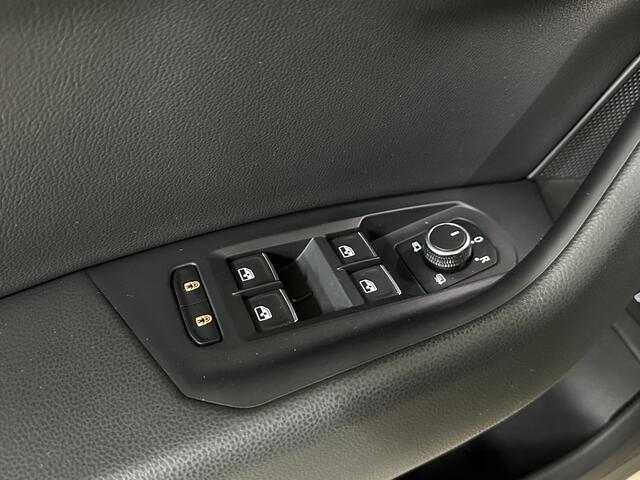 Volkswagen TOUAREG 3.0 TSi eHybrid 4MOTION Elegance | Pano | Head-up | premium audio | Plug in hybride |