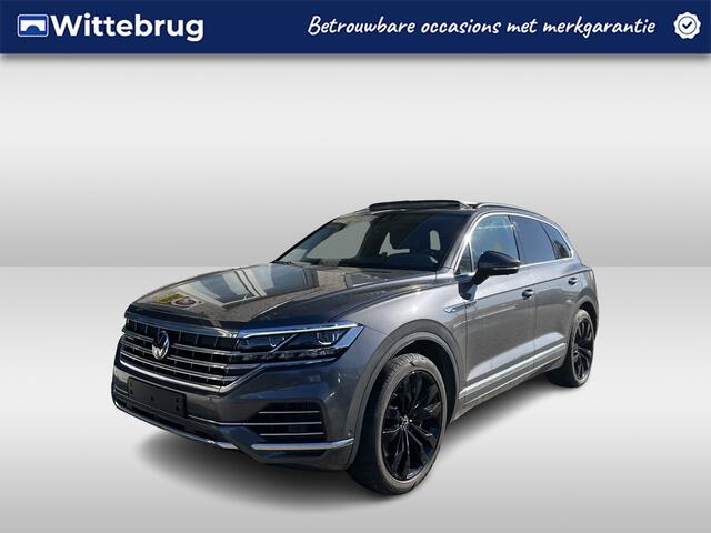 Volkswagen TOUAREG 3.0 TSi eHybrid 4MOTION Elegance / AUTOMAAT/ 381PK/ PANO/ TREKHAAK/ LUCHTVERING/ LEER/ MEMORY SEAT/ STOELVERWARM. V&A/ APP-CONNECT/ NAVI/ HEAD-UP DISPLAY