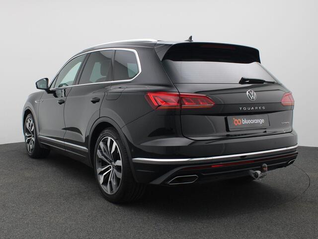 Volkswagen TOUAREG 3.0 TSi eHybrid 4MOTION Elegance 367PK Aut. Pano-Schuifdak, Trekhaak, Keyless, Elektr. Achterklep, 21" LM Velgen, Navi, Luchtvering, Memorystoel, Stoelverwarming, Achteruitrijcamera