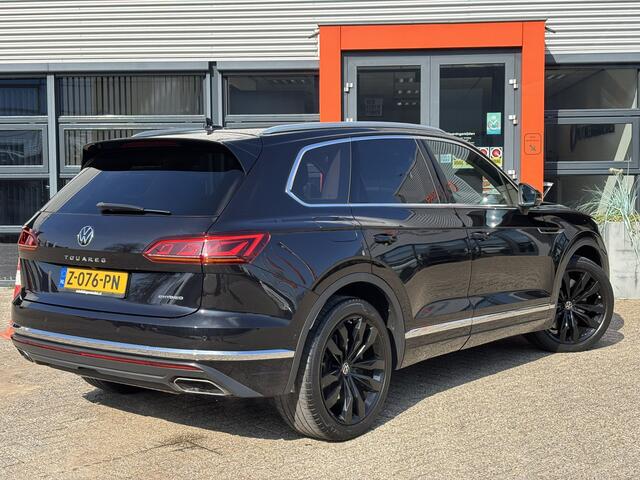 Volkswagen TOUAREG 3.0 TSi eHybrid 4MOTION / 3.500kg Trekgewicht / Incl Winterset / Wegklapbare Trekhaak / Schuifkanteldak /