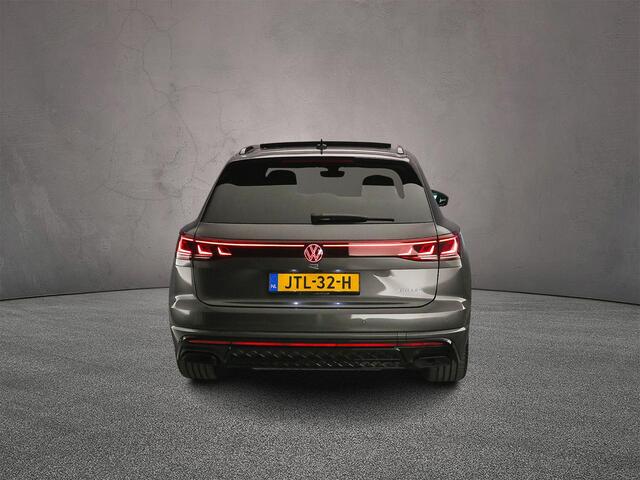 Volkswagen TOUAREG R Edition 3.0 TSI eHybrid 462pk Tiptronic Trekhaak, Luchtvering, Lederen bekleding, Panoramadak, Adaptive cruise control, Elektrische achterklep, LED matrix koplampen
