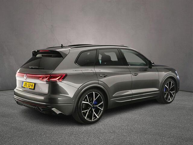 Volkswagen TOUAREG R Edition 3.0 TSI eHybrid 462pk Tiptronic Trekhaak, Luchtvering, Lederen bekleding, Panoramadak, Adaptive cruise control, Elektrische achterklep, LED matrix koplampen