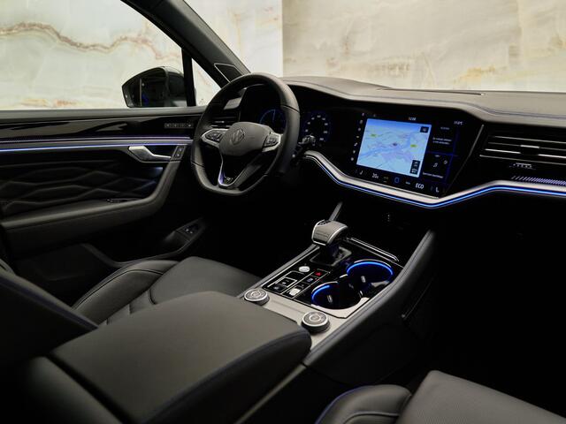 Volkswagen TOUAREG R V6 eHybrid 4Motion Final Edition, pano, tr.haak, Dynaudio, 22'', luchtv., matrix-LED, memory, HUD, keyless, ACC, privacy