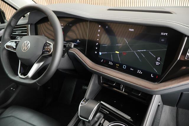Volkswagen TOUAREG 3.0 e-Hybrid 381pk Elegance Trekhaak Camera Leder Virtual Cockpit Panoramadak Navigatie