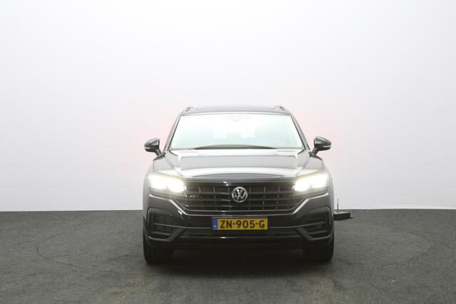 Volkswagen TOUAREG 3.0 TDI 286 PK R-Line, Luchtvering, Trekhaak, Panoramadak, Adap. Cruise Control