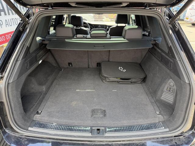 Volkswagen TOUAREG 3.0 TSi eHybrid 4MOTION 20"/Panoramadak/Trekhaak/Luchtvering/Leder/Stuur + voorruit + stoelverwarming v+a/Dodehoek/Adaptieve cruise