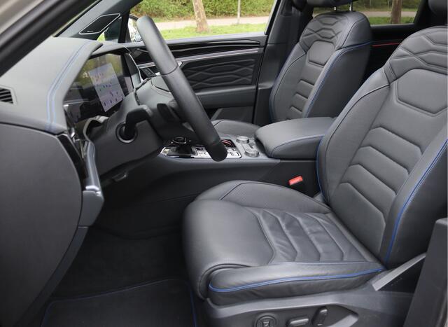 Volkswagen TOUAREG 3.0 TSi eHybrid 4MOTION R Pano/IQ.Light HD/Puglia Leder/Dynaudio/360/Head-up/Luchtvering/Massage/22"