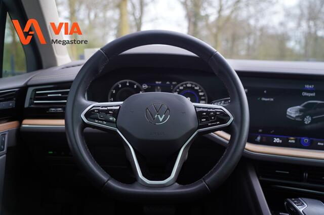 Volkswagen TOUAREG 3.0 TSi V6 | 4MOTION R-line | Pano | Leder | Virtual | ACC | Full Options