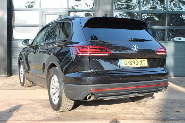 Volkswagen TOUAREG 3.0 TDI 4 Motion / Elektrische wegklapbare trekhaak / Electrische achterklep