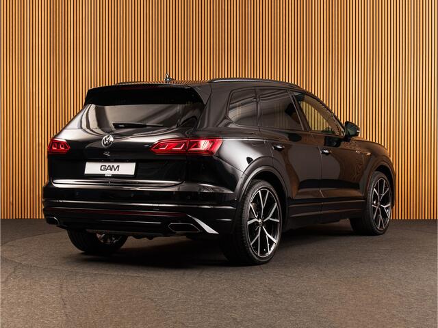 Volkswagen TOUAREG 3.0 TSi eHybrid R-Line PANO | DYNAUDIO | 22" | LUCHTVERING | NIGHT VISION