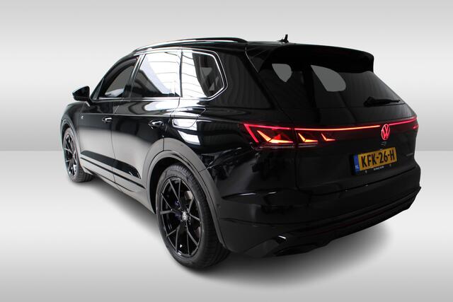 Volkswagen TOUAREG 3.0 TSi R 4-Motion 462 PK | Panoramadak | Head-Up display | Climate Seats | Keyless | Dynaudio | Matrix Led