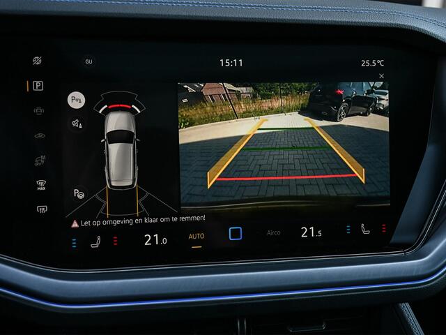 Volkswagen TOUAREG 3.0 TSi eHybrid 4MOTION R | 462PK | Panoramadak | Night Vision | Massage + Ventilatie | HUD | Dynaudio | Luchtvering | Adaptive Cruise | Ambiance Interieur | Keyless Entry | Stoelverwarming V+A | Stuurverwarming |