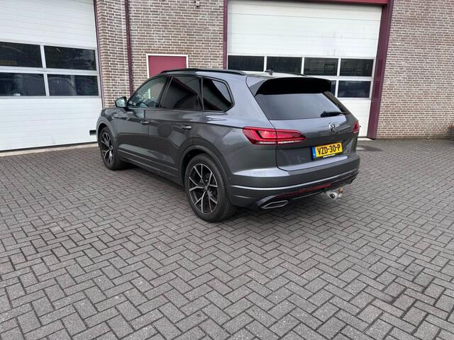 Volkswagen TOUAREG 3.0 tdi R-line - Grijs kenteken - Trekhaak - 231PK
